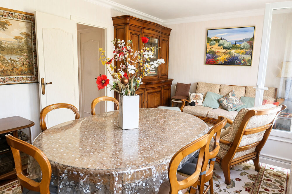 Vente Maison DIJON  Quartier Haut Eiffel. Maison avec jardin au calme, parfaitement entretenue, à personnaliser selon vos goûts Dijon