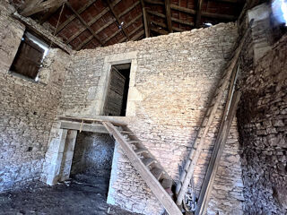  Remise / Grange � vendre 1 pi�ce 100 m� Puy l eveque