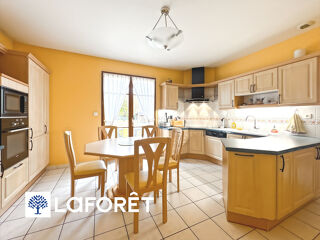  Maison � vendre 8 pi�ces 196 m�