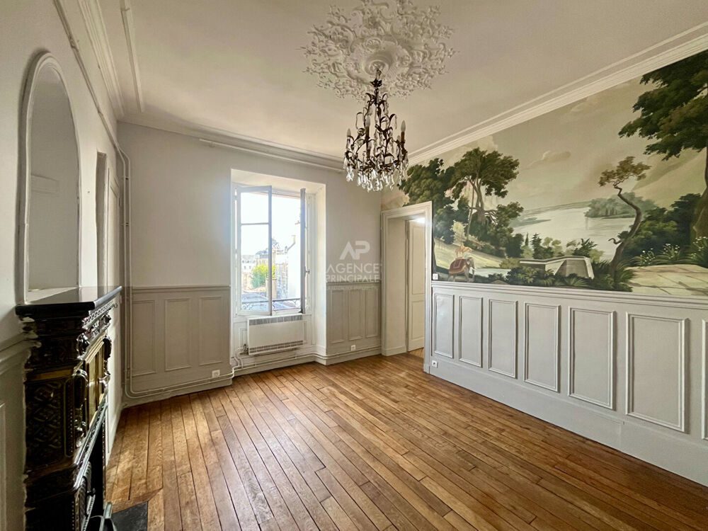 «Versailles Quartier Notre-Dame » Bel appartement familial de 105,77 m², 4 chambres, Charme de l'ancien §
