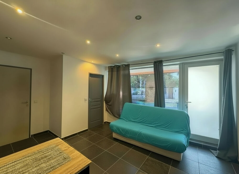 Appartement Saint Aygulf 1 pièce(s) 28 m2 + local commercial 10m²