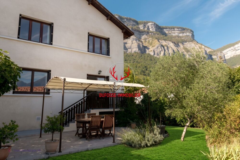 à vendre  Maison Crolles (38920)