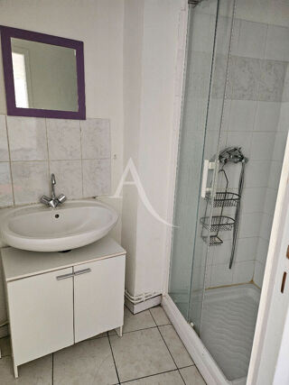  Appartement à louer 1 pièce 25 m²