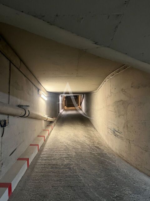  Parking / Garage � louer 