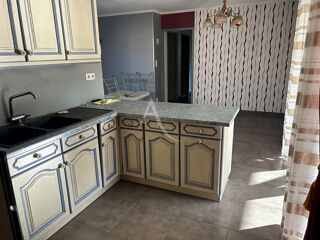  Maison à louer 3 pièces 83 m²