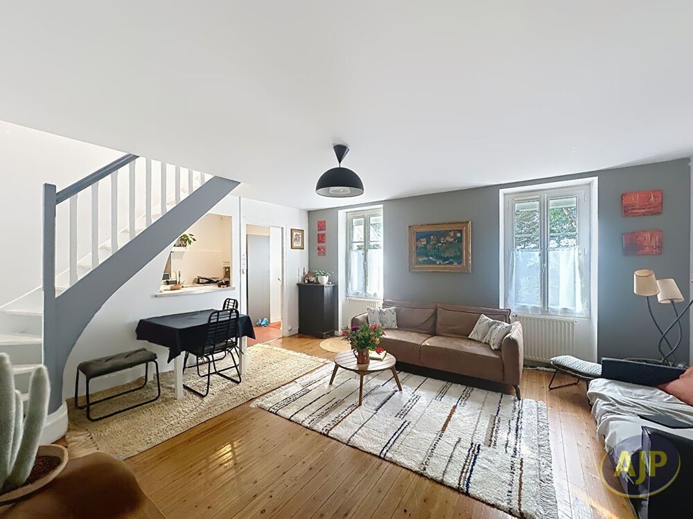 Zola / Mellinet : Maison au calme et jardin arboré