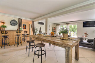  Maison  vendre 10 pices 310 m