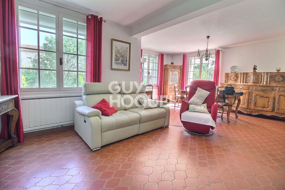 Charmante Maison Tarascon 129m2 avec garages et jardin