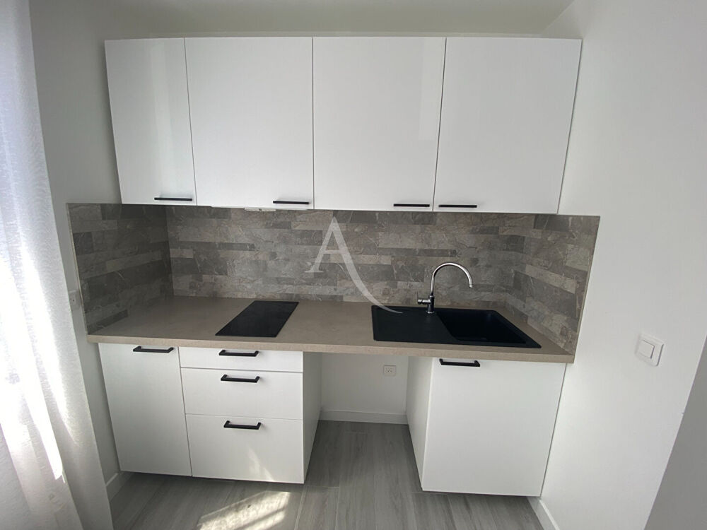 Location Appartement Appartement  meublé Drancy 1 pièce(s) 25.25 m2 Drancy