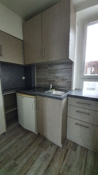  Appartement à louer 1 pièce 25 m²