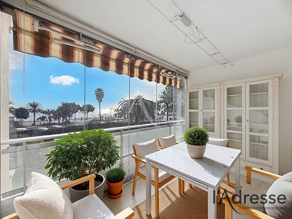 Vente Appartement FRONT DE MER ! Appartement 2 pièces avec cave et parking ! Cannes