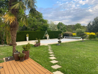  Maison � vendre 7 pi�ces 245 m�