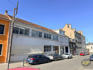  Immeuble à vendre 15 + pièces 1050 m²