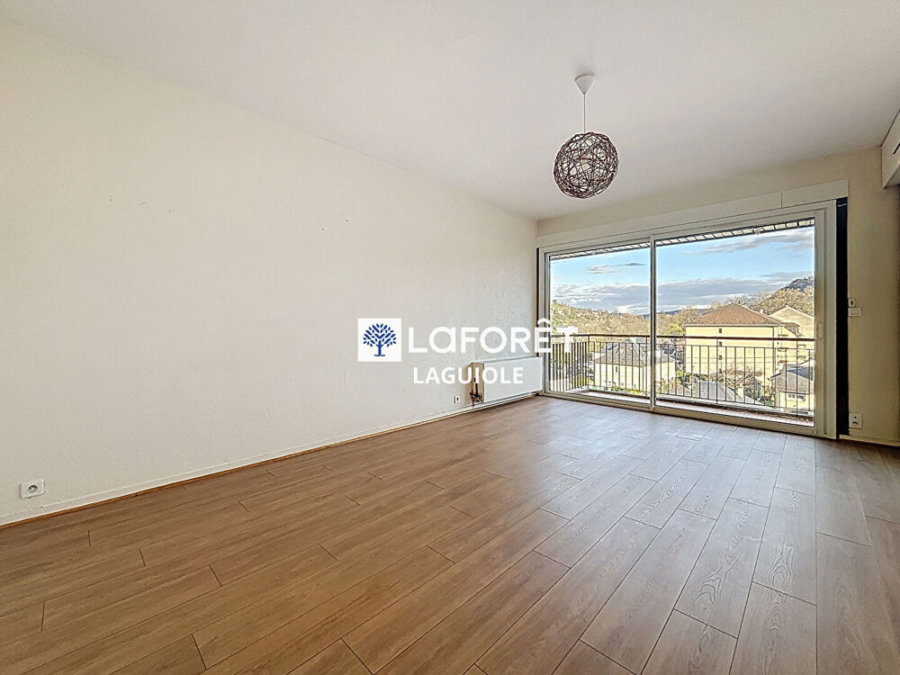 Appartement Espalion 3 pièce(s) 70 m2