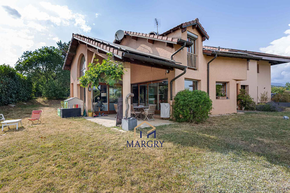 Belle maison familiale Grilly.