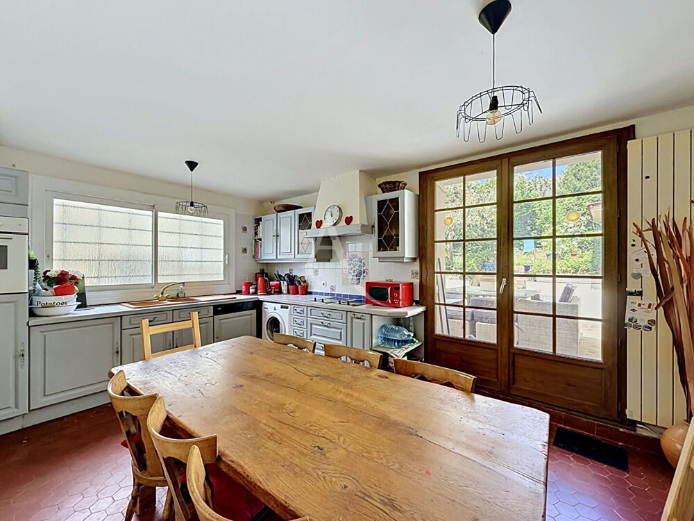 Maison Cregy Les Meaux -160 m2 - 5 chambres - jardin - 2 garages
