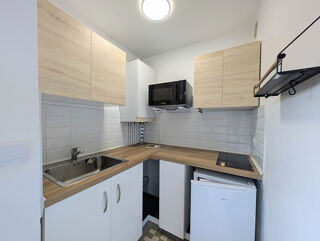  Appartement à louer 2 pièces 33 m²