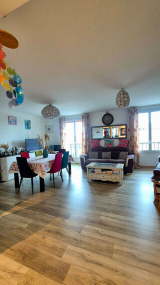  Appartement � vendre 5 pi�ces 98 m�