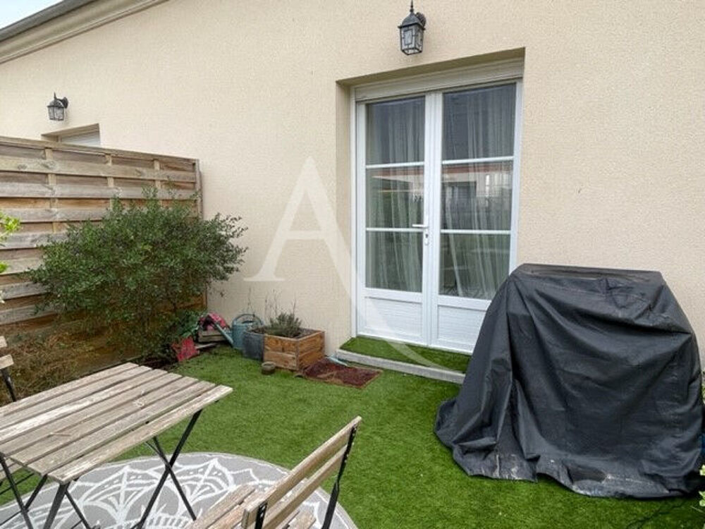 Location Maison Maison MEUBLEE Neuville Aux Bois 3 pièce(s) 65 m2 Neuville aux bois