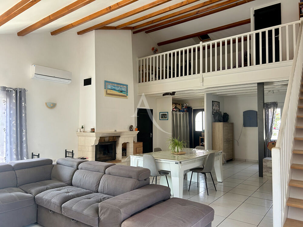 Vente Maison Maison  4 pièce(s) L ile d elle