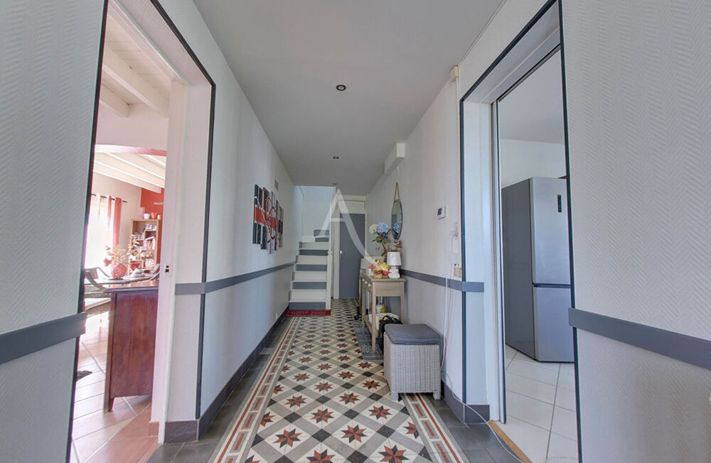 Maison MONTAUBAN Année 30 5 pièce(s) 156 m2
