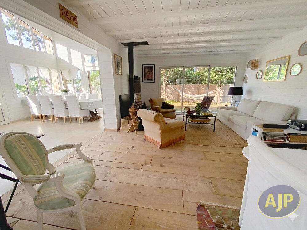 ARES-Villa 5 chambres avec piscine
