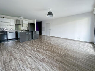  Appartement à louer 3 pièces 68 m²