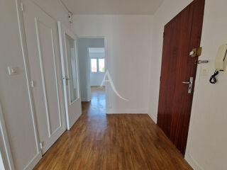  Appartement à louer 3 pièces 67 m²
