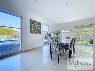  Maison à vendre 5 pièces 219 m²