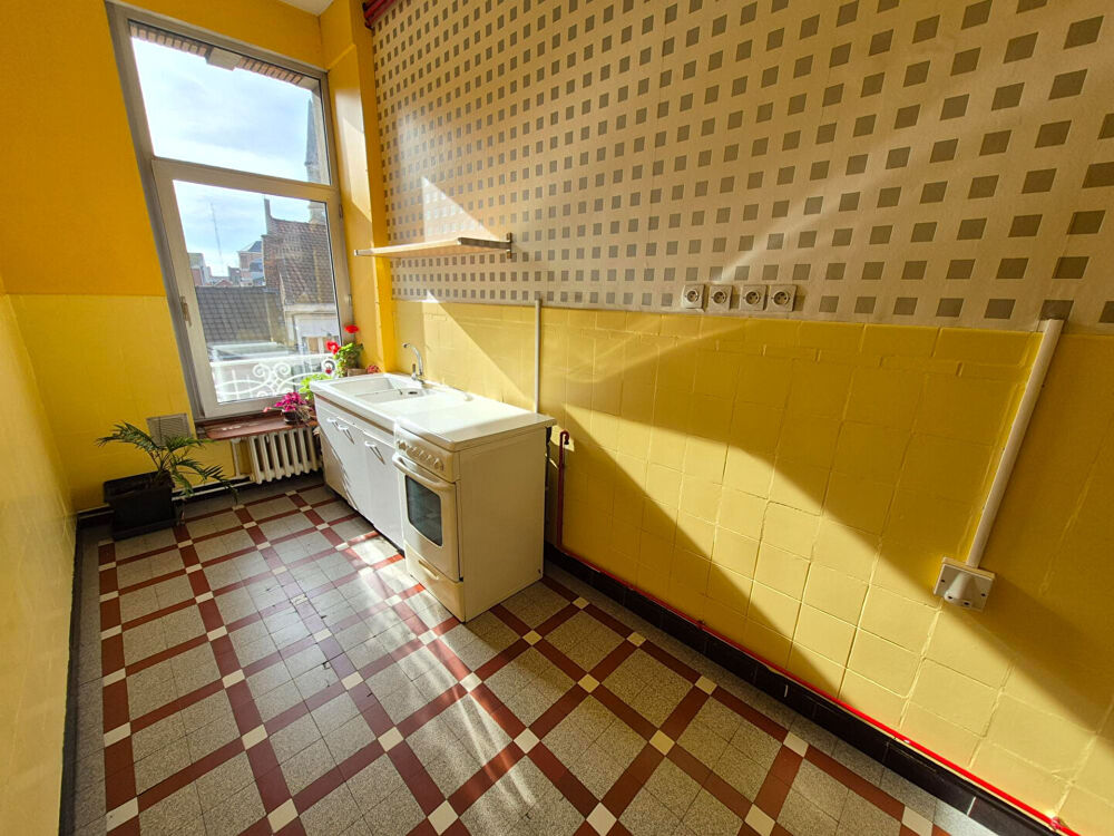 Vente Appartement Secteur GAMBETTA - T2  de 66,86 m² avec cave possibilité achat garage en supplément Lille