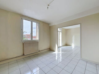  Appartement à louer 2 pièces 60 m²