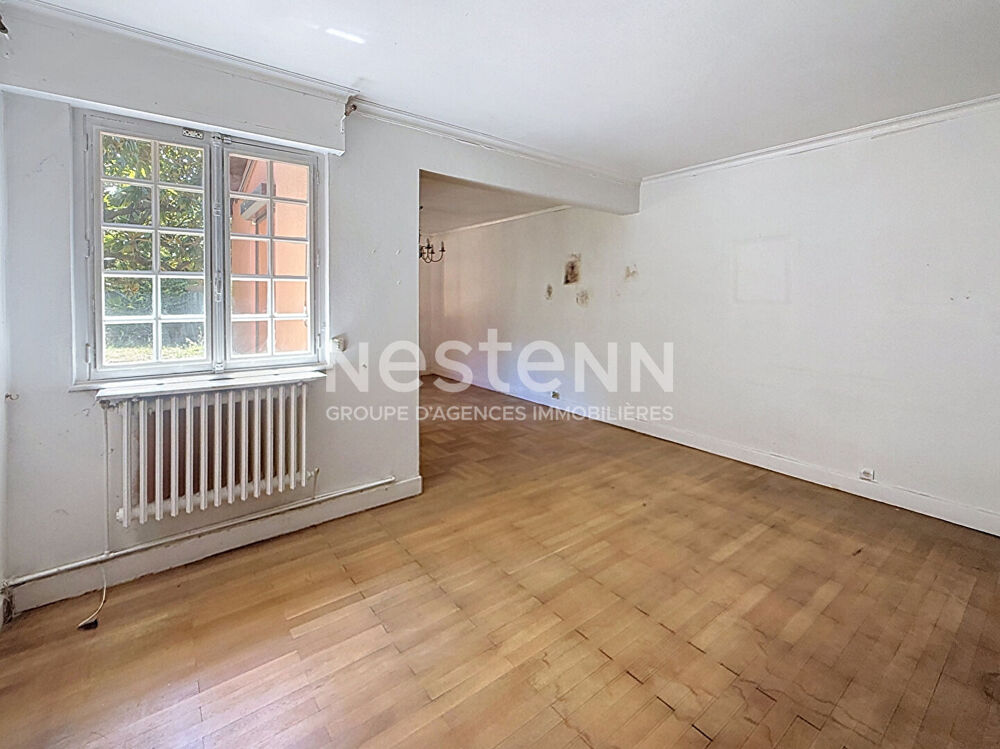 Vente Maison Maison Individuelle 5 Pièces avec 4 chambres à rénover Secteur Collège PIcasso - 69500 BRON Bron