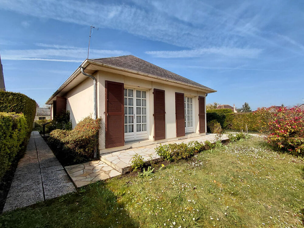 Maison à vendre à Châtillon-sur-Indre - 4 chambres, grand terrain