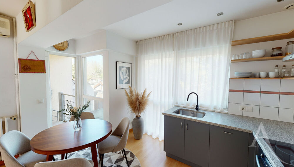 Maison de 121m2 Habitables trois chambres quartier Saint Christophe
