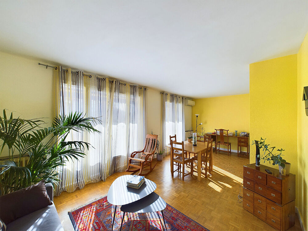 Vente Appartement APPARTEMENT  T3  CLIMATISE 76M2 AVEC ASCENSEUR  CAVE ET PARKING SECURISE  HYPER CENTRE  VALENCE 26000 Valence
