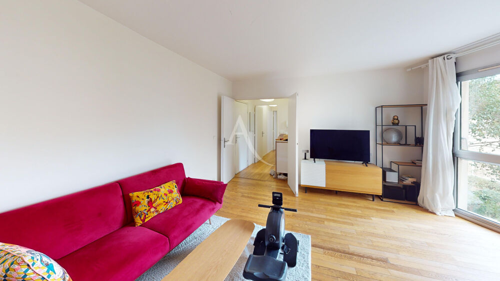 Vente Appartement SURESNES PARC DU CHATEAU - 2 PIÈCES DE 48 M² -VUE DÉGAGÉE SUR LES JARDINS - CAVE Suresnes