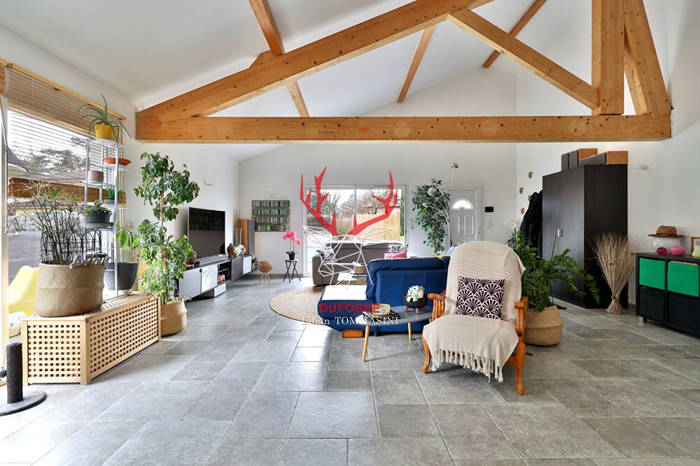 � vendre  Maison La Tour-de-Salvagny (69890)