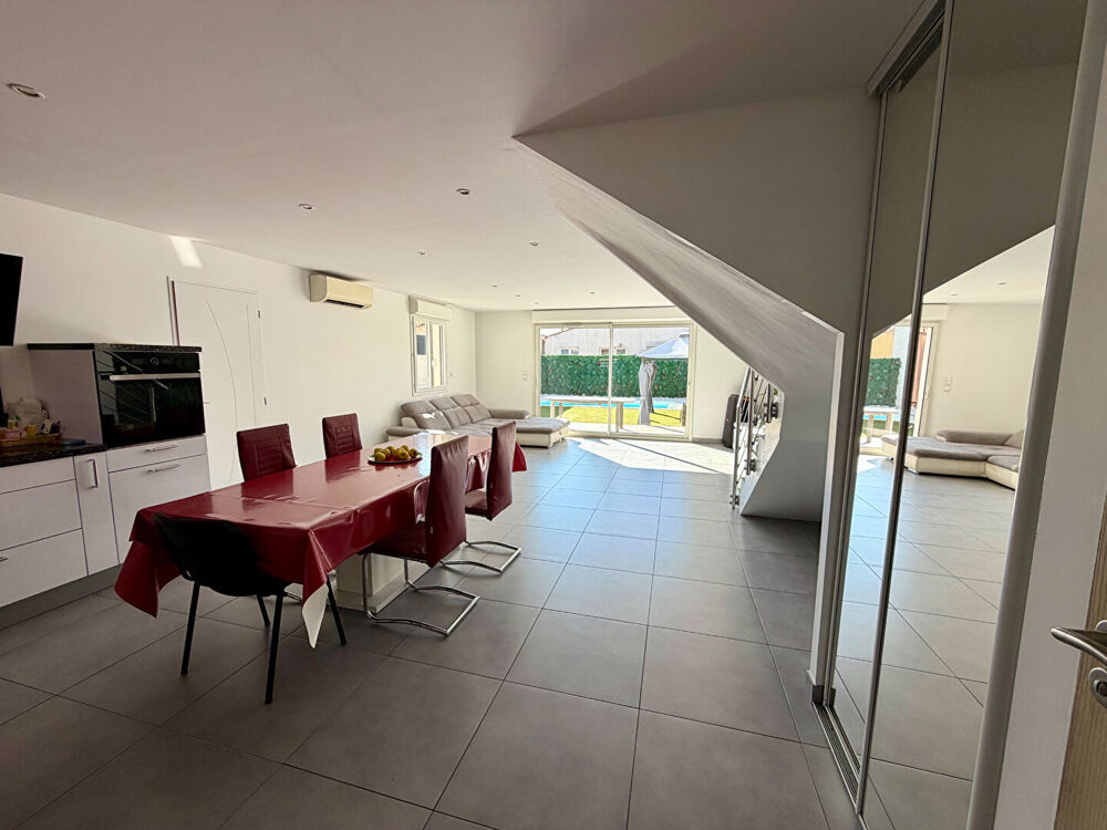 Location Maison Maison T4 Fos sur mer avec garage, jardin et piscine Fos sur mer