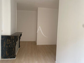  Appartement à louer 2 pièces 67 m²