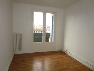  Appartement à louer 4 pièces 67 m²
