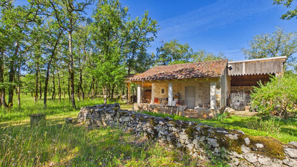 Propriété de charme en pierre au coeur des Causses du Quercy