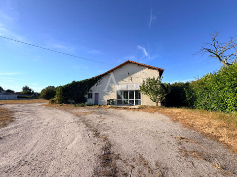 Local commercial Saint Medard En Jalles 153 m2 1100 33160 Saint medard en jalles