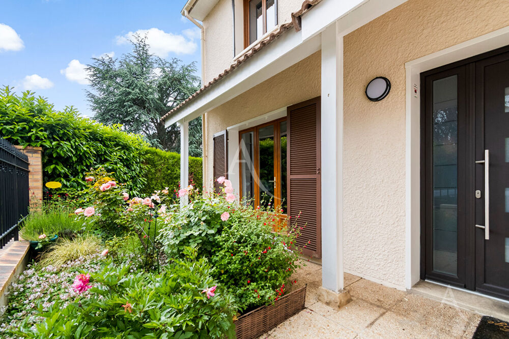 Maison 8 pièces 212 m² · à Montesson · 212 m² · 863 000 €