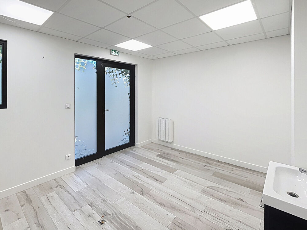   Bureaux Redon 150 m2 avec stationnement privatif Redon