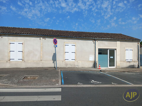 Centre ville Lesparre, un local commercial de 72m&sup2; 900 33340 Lesparre medoc