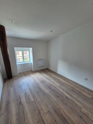  Appartement à louer 3 pièces 56 m²