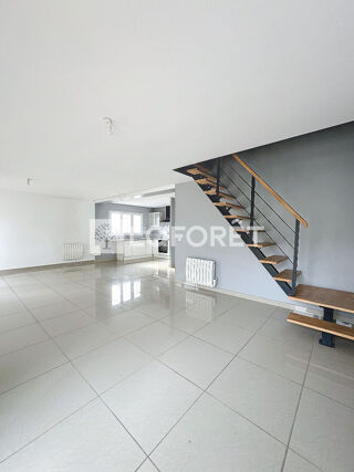  Maison  louer 7 pices 140 m
