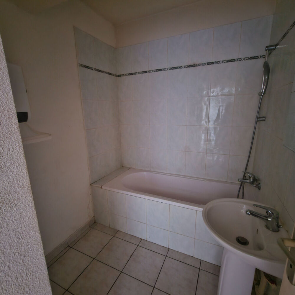 Appartement 2 pièce(s) 30 m2 à Pont de Beauvoisin 38