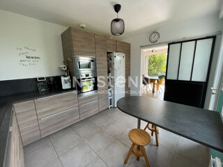  Maison  vendre 8 pices 170 m