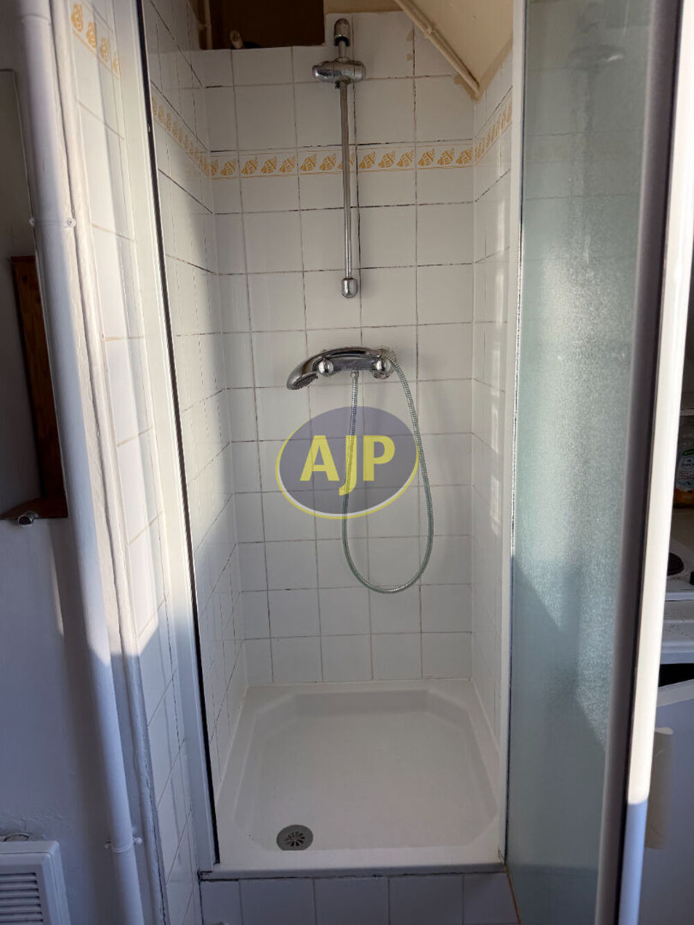 Vente Appartement Paris 15ème Métro DUPLEIX , Chambre aménagée. Paris 15